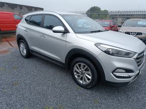 2016 Hyundai Tucson 1.7 crdi premium executive - Image 3