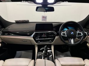HI SPEC GENUINE BMW 620D GT M-SPORT XDRIVE 2020  2 - Image 4