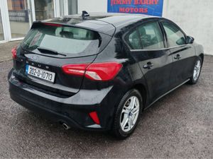 Ford Focus ZETEC EDITION 1.5 TD 120 M M6 4DR - Image 4