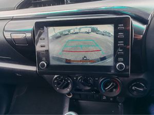Toyota Hilux ICON D-4D 4WD DCB - Image 2