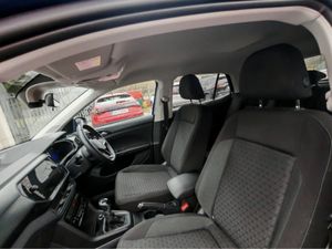Volkswagen T-Cross LIFE 1.0 TSI MANUAL 5SPEED 95BH - Image 3