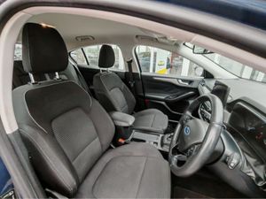 Ford Focus TITANIUM TDCI - Image 3