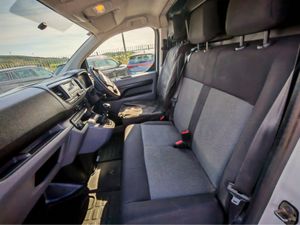 Peugeot Expert ACTIVE LONG 2.0 BLUE HD HDI 120 4 - Image 3