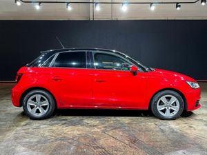 Audi A1 1.0 TFSI - 2-TONE RED/BLACK - Image 3