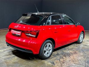 Audi A1 1.0 TFSI - 2-TONE RED/BLACK - Image 4