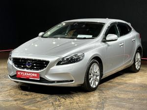 Volvo V40 1.5 AUTOMATIC - FULL BLACK LEATHER/HEATE - Image 3