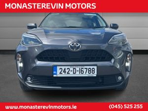 Toyota Yaris Cross LUNA - LOW MILEAGE - Image 4