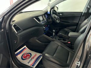 Hyundai Tucson TUCSON EXECUTIVE 1.7 5DR - Image 2