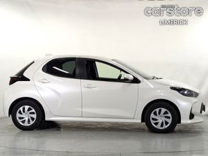 Toyota Yaris 1.0 Vvt-i 3Dr Terra - Image 2