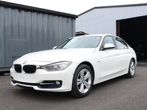 BMW 320I WHITE - Image 3