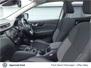 Nissan QASHQAI SV 1.3 Petrol  rear View Camera pa - Image 4