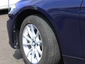 BMW 318I - Image 3