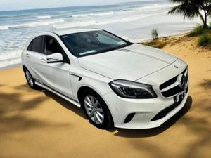 Mercedes-Benz A-Class A180 STYLE 1.6 Petrol Auto - Image 3
