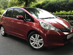 Honda Jazz 2014  1.4 i-VTEC DELUXE EDITION - Image 4