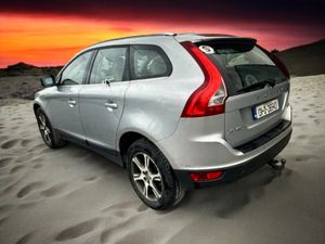 Volvo XC60 2.0 D4 163PS S/S SE LUX FWD - Image 2
