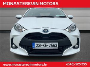 Toyota Yaris 1.5 HYBRID LUNA 4DR AUTO - APPLE CARP - Image 4