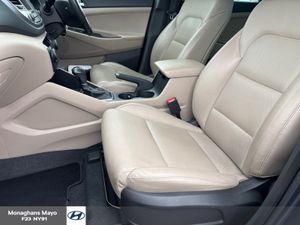 Hyundai Tucson 4WD EXECUTIVE 2.0 DIESEL 5DR AUTO - Image 4