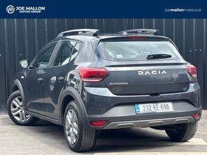 Dacia Sandero Stepway TCe 90 Stepway Essential - Image 2