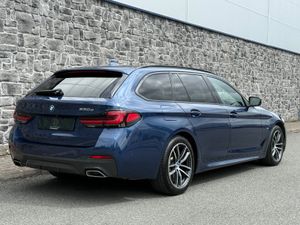 2022 BMW 530e M Sport Touring G31 FSH - Image 2