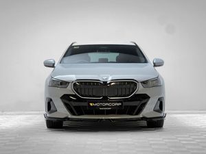 BMW 5 Series 530E Touring M Sport PRO - Image 2