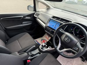 2019 Honda Fit 1.5 Hybrid auto , 39k Miles only - Image 4