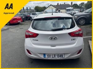 Hyundai i30 1.6 Crdi Classic Blue Drive...fully S - Image 4