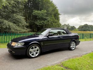 Saab 9-3 2001 Convertible One Owner - Image 2