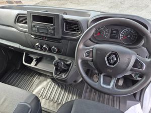 RENAULT MASTER NO VAT - Image 4
