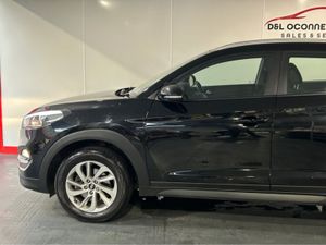 Hyundai Tucson 1.7 SE NAV BLD 116PS 5DR - Image 3