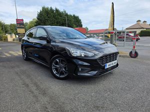 Ford Focus St-line 1.0 Ecoboost 125 125PS 4DR - Image 2