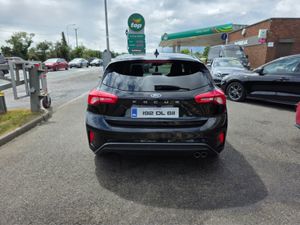 Ford Focus St-line 1.0 Ecoboost 125 125PS 4DR - Image 4