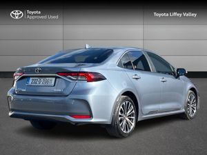Toyota Corolla LUNA SPORT SALOON 4DR - Image 2
