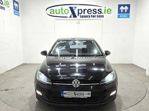 Volkswagen Golf 1.2 TSI Automatic, Reversing camer - Image 3