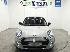 Mini Cooper 1.5 Automatic, Reversing camera - Image 3