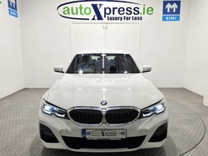 BMW 3-Series 330E M SPORT Automatic, Reversing cam - Image 3