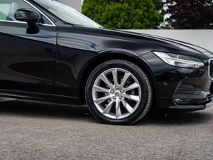 Volvo S90 D4 MOM AT 4DR Auto - Image 3