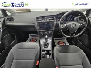 Volkswagen Golf 1.2 TSI Automatic, Reversing camer - Image 2