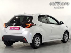 Toyota Yaris 1.0 PET Auto 5DR - Image 3