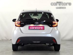 Toyota Yaris 1.0 PET Auto 5DR - Image 4