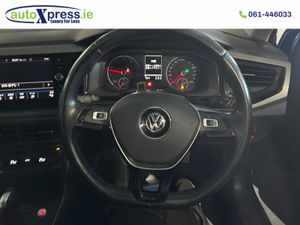 Volkswagen Polo 1.0 TSI Automatic, Reversing camer - Image 2