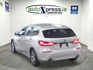 BMW 1-Series 118D PLAY Automatic, Reversing camera - Image 3