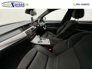 BMW 5-Series 523D M SPORT Automatic, Reversing cam - Image 4