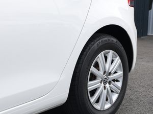 GOLF 1.2 L TSI 2012 white - Image 3
