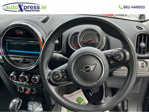 Mini Cooper CROSSOVER 2.0 Automatic - Image 4