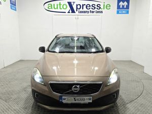 Volvo V40 1.6 T4 Cross Country Automatic, Reversin - Image 3