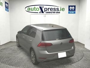 Volkswagen Golf 1.2 TSI Automatic, Reversing camer - Image 3