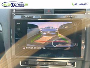 Volkswagen Golf 1.2 TSI Automatic, Reversing camer - Image 4