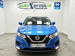 Nissan Qashqai 1.5 DSL SV DCT Automatic, Reversing - Image 3
