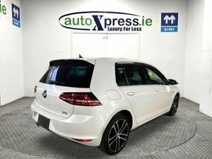 Volkswagen Golf GTE 1.4 Hybrid Automatic, Reversin - Image 3