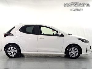 Toyota Yaris 1.0 PET Auto - Image 2